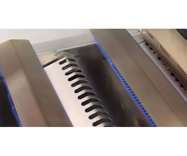 Cal Flame Top Gun 40-Inch 5 Burner Built-In Gas Convection Grill with Rotisserie (BBQ19875CTG) - burners